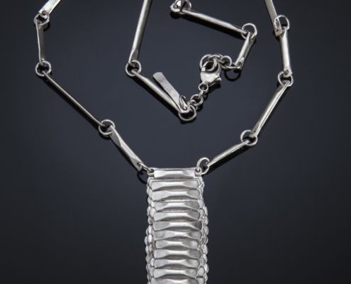 Détail collier A Corps Argent